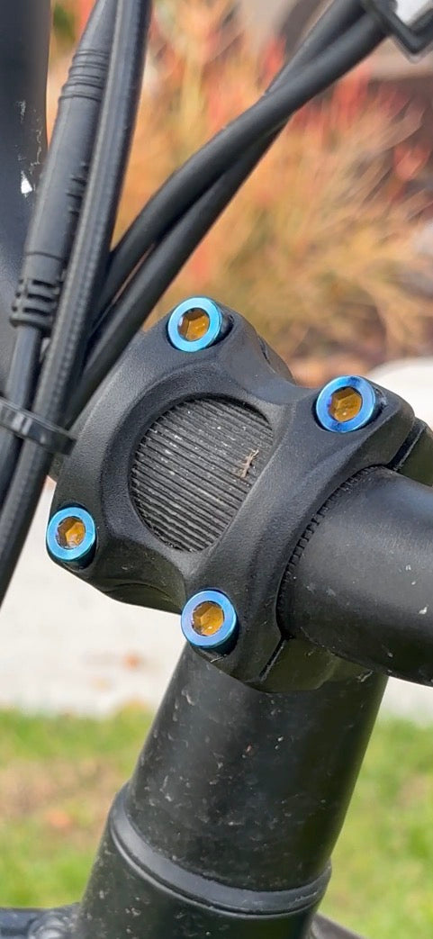 RadRunner Titanium Stem Bolts (4pcs)